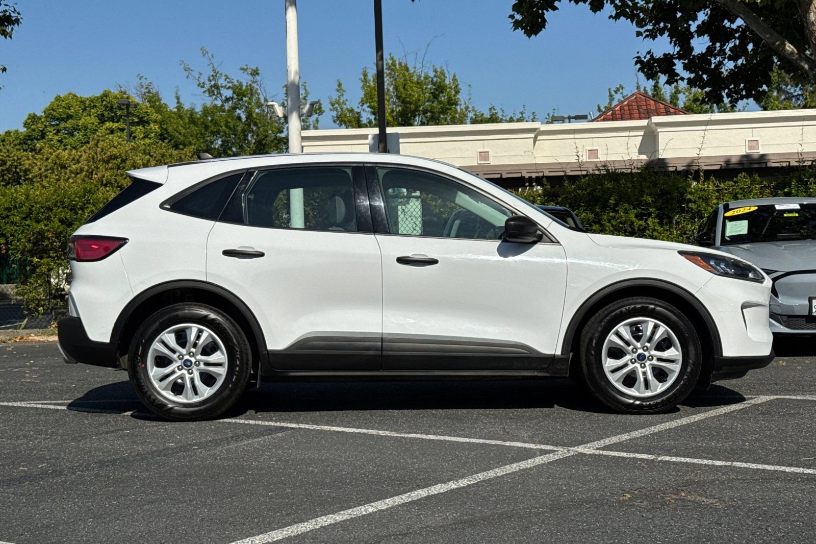 Certified 2022 Ford Escape S FWD image 3