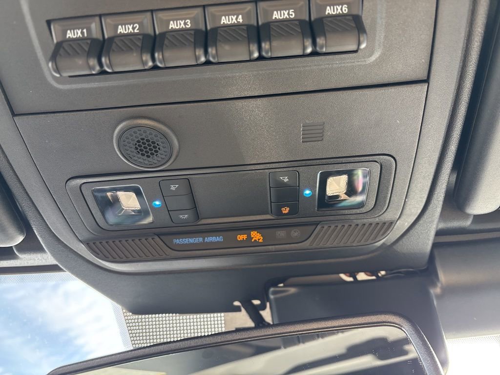 Used 2025 Ford Bronco Badlands image 42