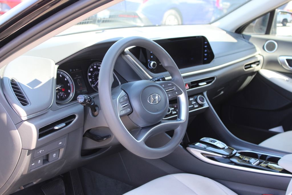 Used 2023 Hyundai Sonata SEL w/ Cargo Package image 11