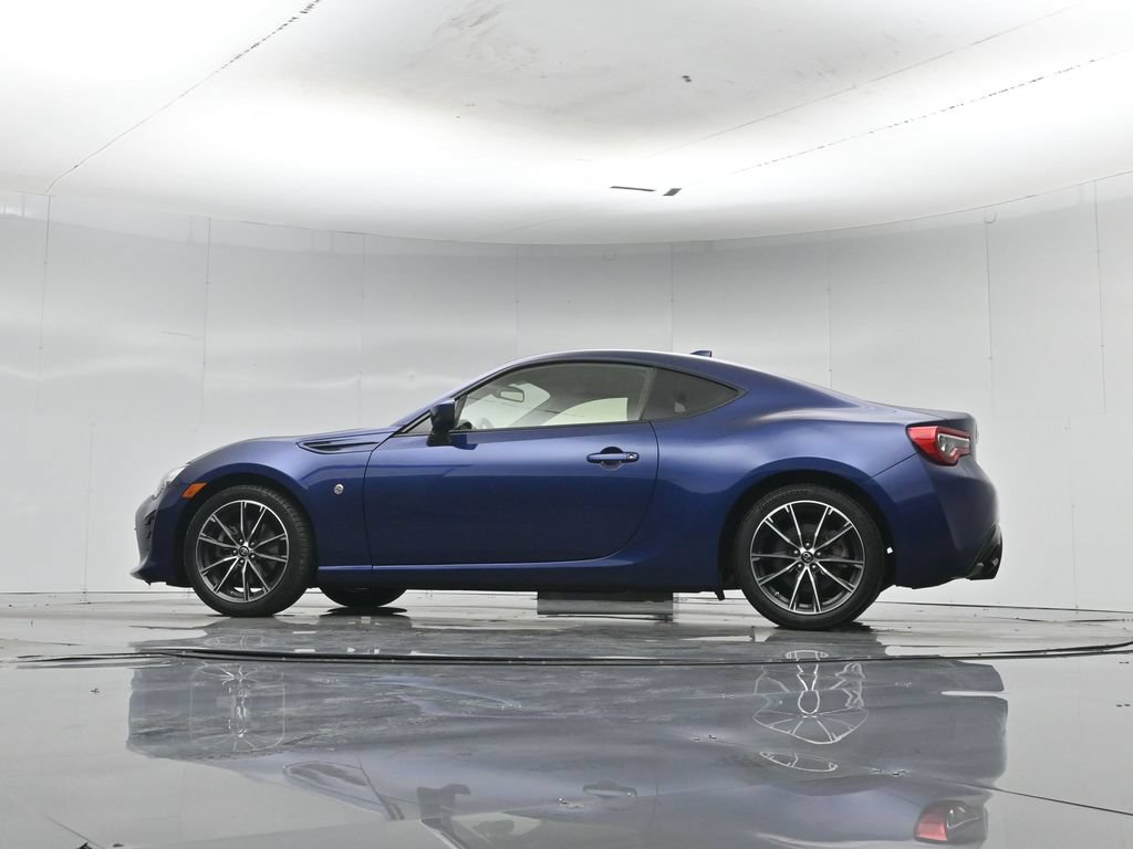 Used 2020 Toyota 86 RWD image 50