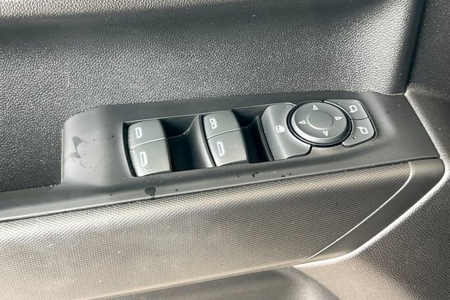 Used 2023 Chevrolet Silverado 1500 Custom image 12