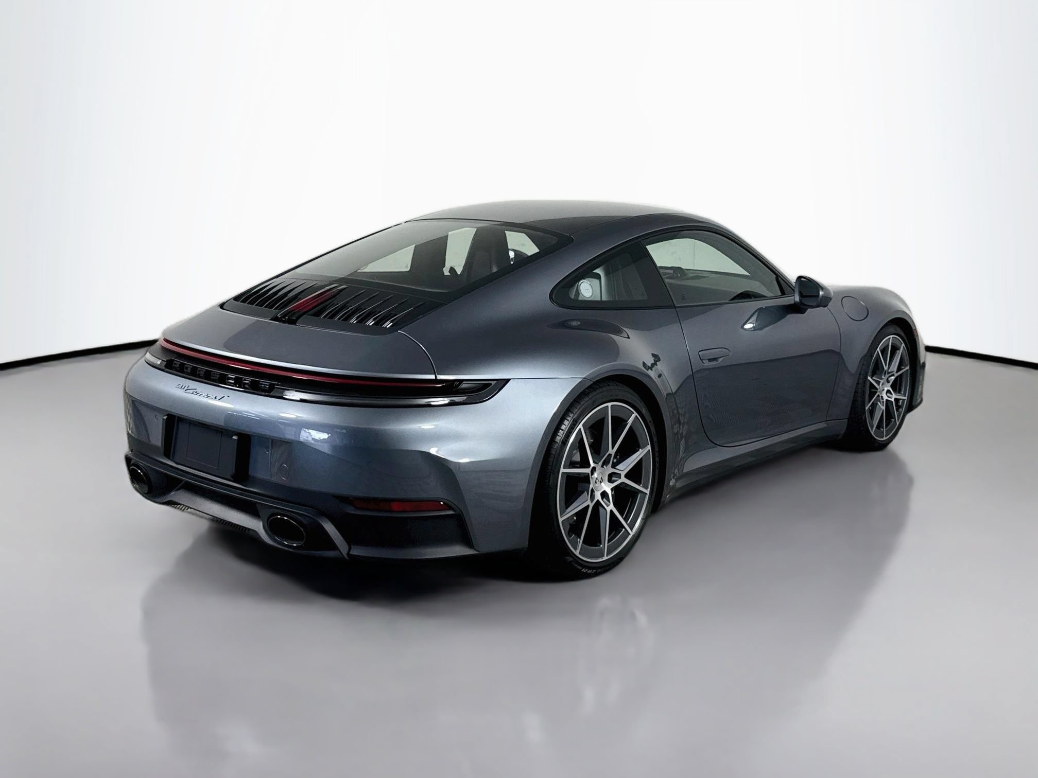 Certified 2025 Porsche 911 Carrera T RWD image 9