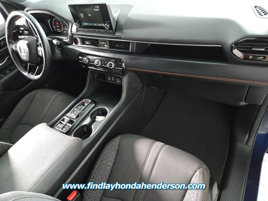 Certified 2025 Honda Pilot Sport image 23