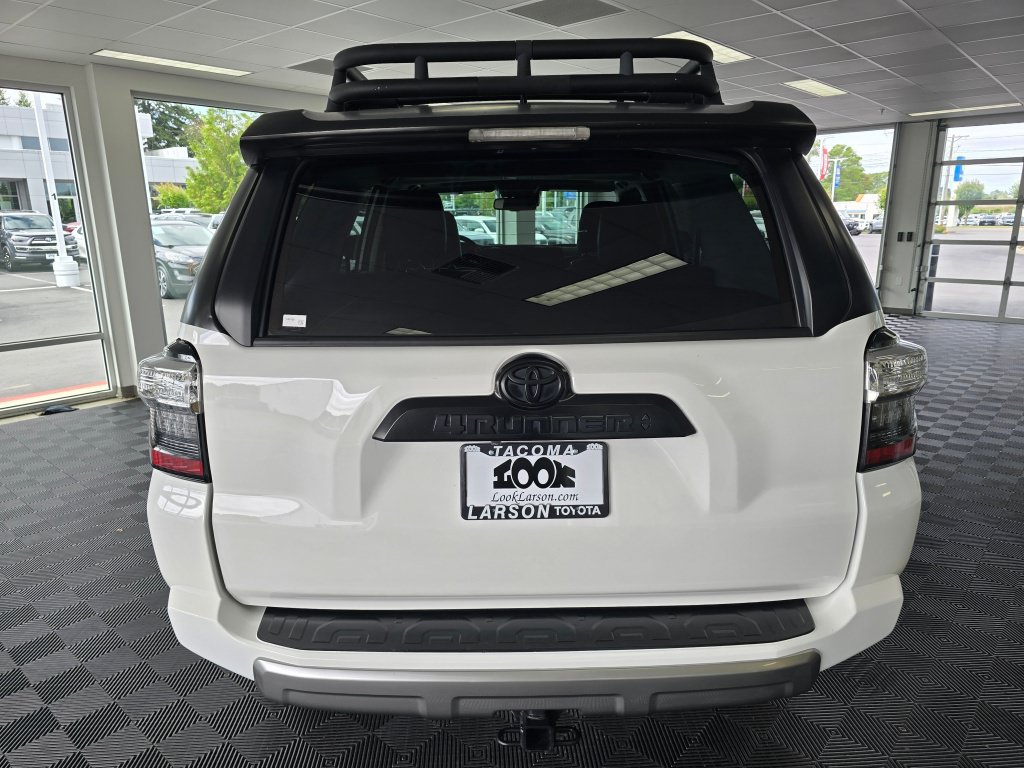 Used 2021 Toyota 4Runner TRD Off-Road Premium w/ Moonroof Package AWD/4WD image 4