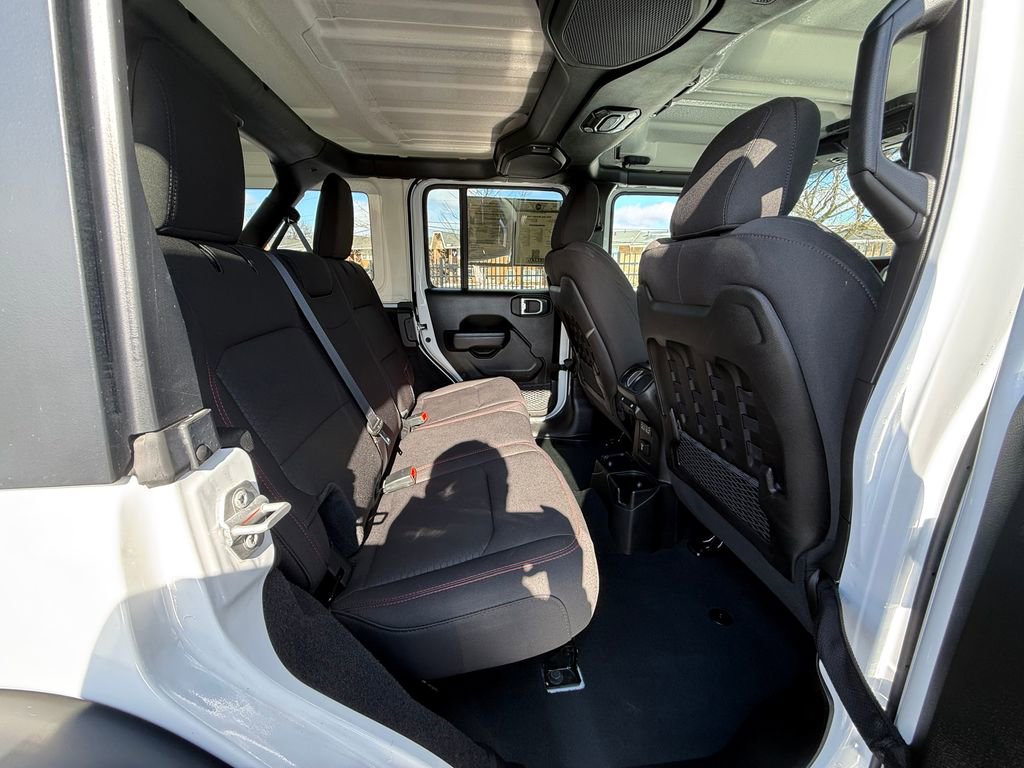 Used 2023 Jeep Wrangler Unlimited Rubicon w/ Cold Weather Group image 13