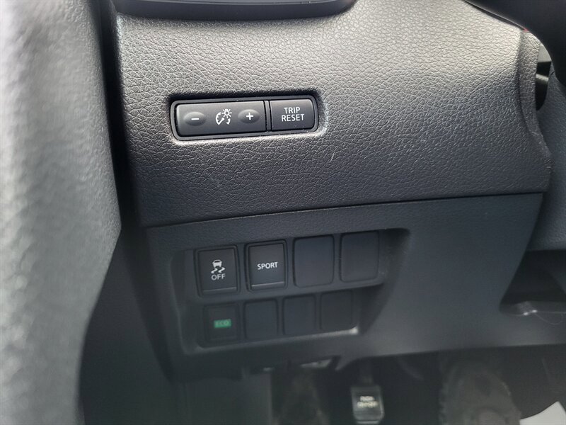 Used 2016 Nissan Rogue S image 20