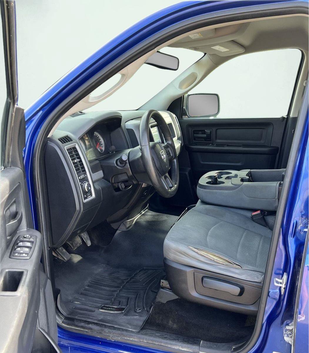 Used 2014 RAM 1500 Express AWD/4WD image 2