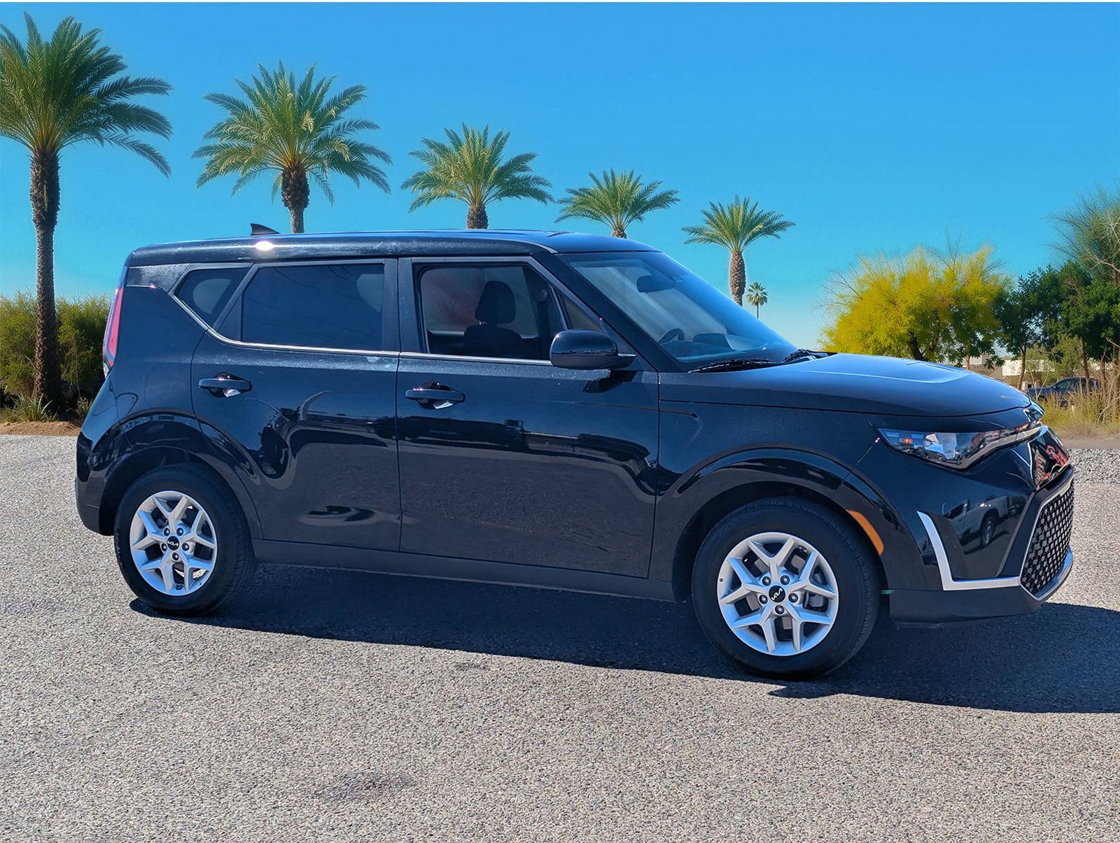 Used 2025 Kia Soul S image 6