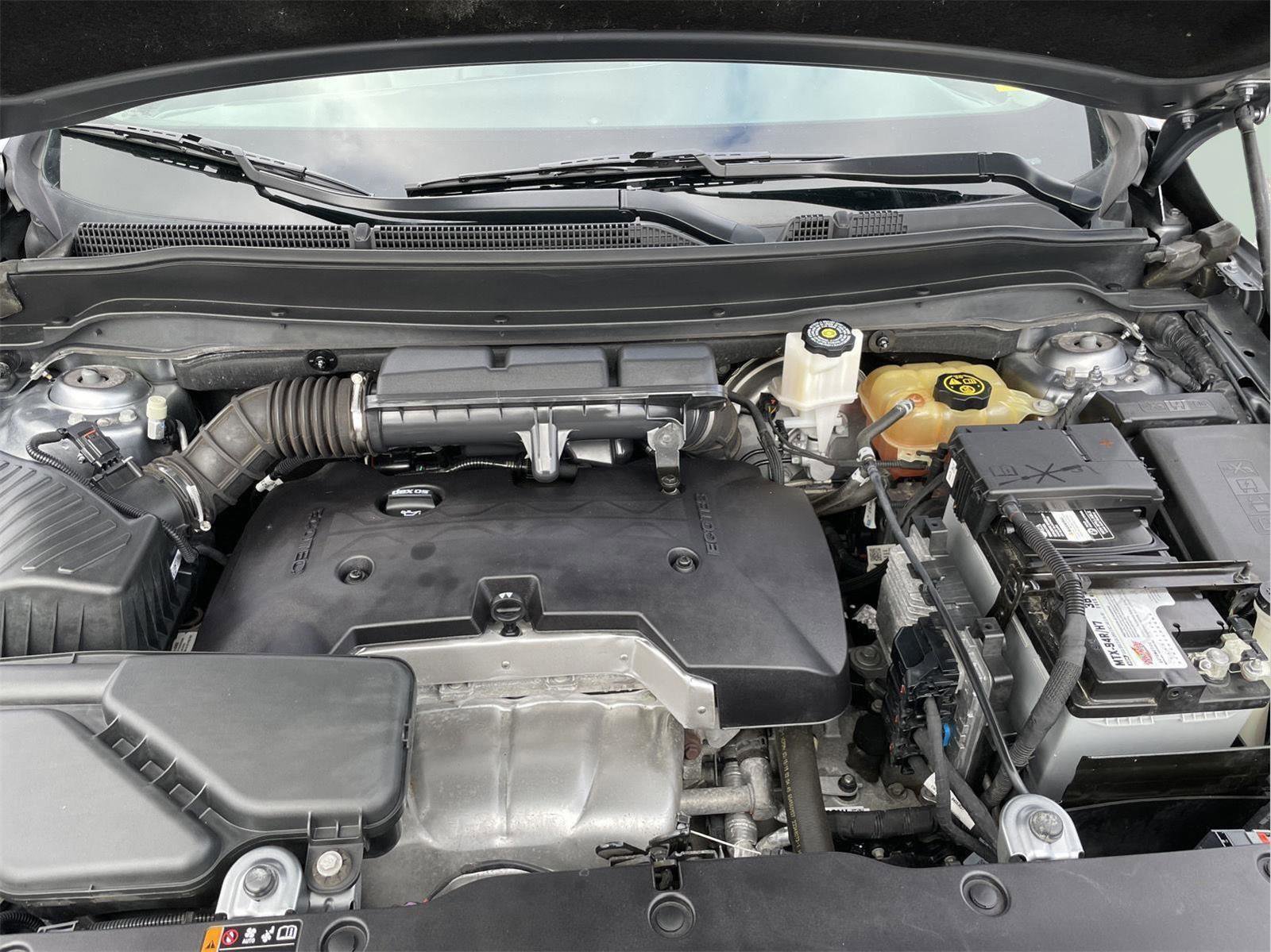 Used 2020 Buick Envision Essence w/ LPO, Interior Luxury Package image 12