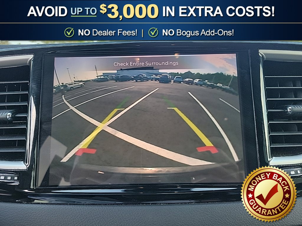 Used 2024 Chrysler Pacifica Touring-L FWD image 26