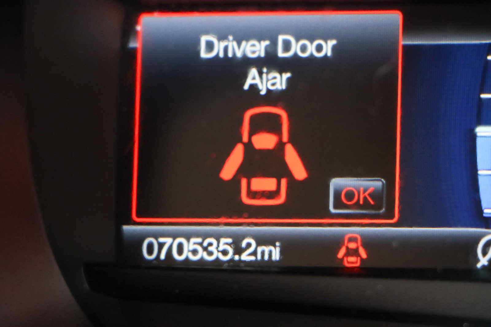 Used 2022 Ford Edge SEL image 16