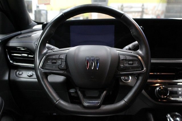 Used 2024 Buick Envista Sport Touring w/ Convenience I Package FWD image 19