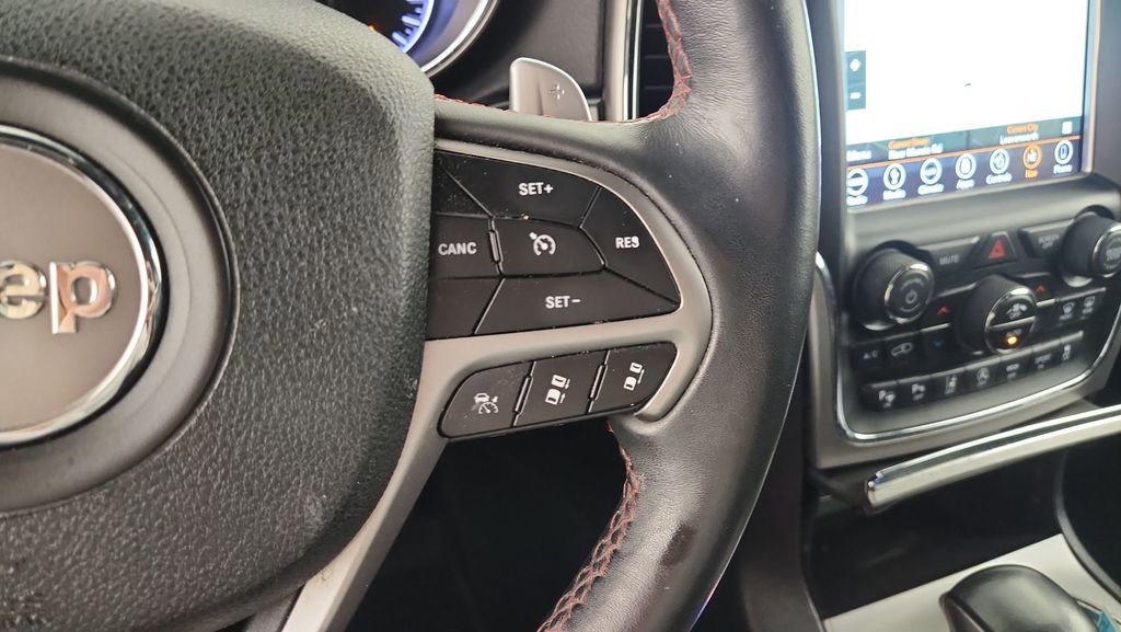 Used 2018 Jeep Grand Cherokee Trailhawk AWD/4WD image 18