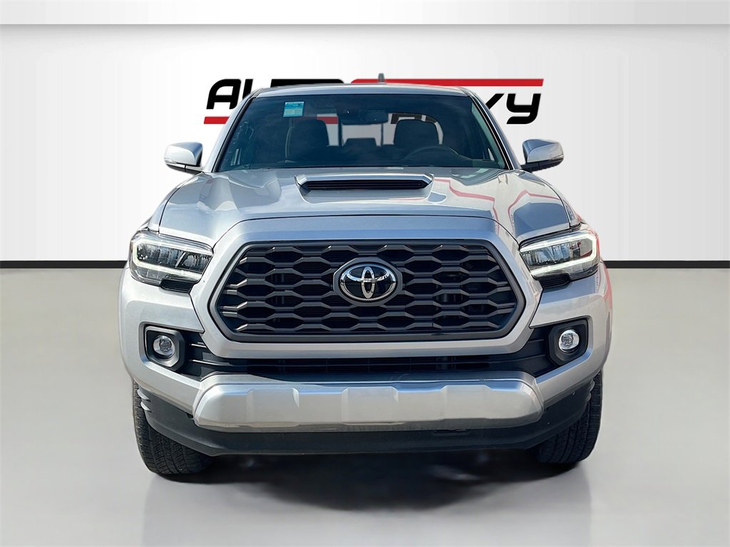 Used 2023 Toyota Tacoma TRD Sport image 2