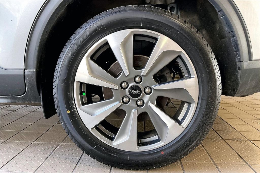 Used 2024 Ford Escape Platinum AWD/4WD image 32