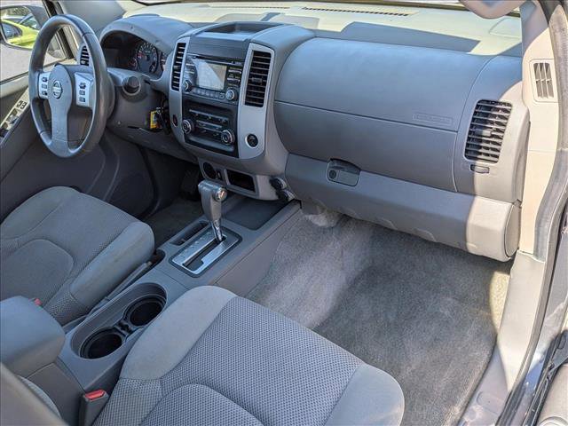 Used 2013 Nissan Frontier SV image 20