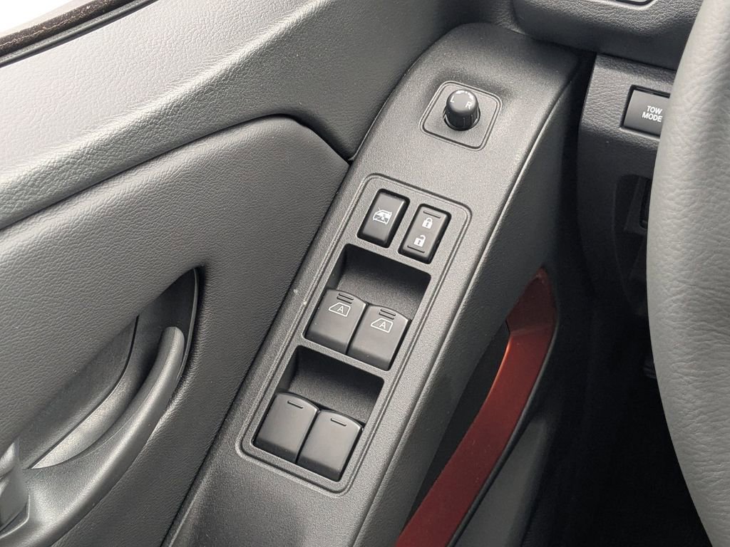 Used 2026 Nissan Frontier PRO-4X w/ Tow Package image 22