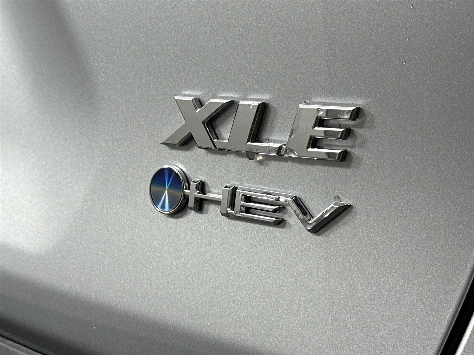 Used 2025 Toyota RAV4 XLE Premium image 11