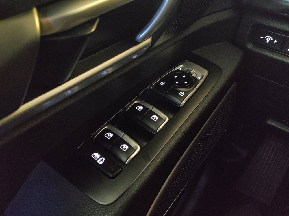 Used 2022 Kia Telluride LX FWD image 27