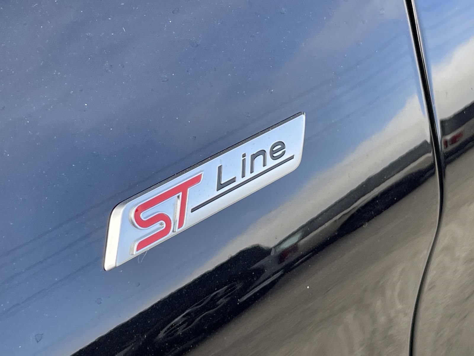 New 2026 Ford Explorer ST-Line w/ ST-Line Street Pack RWD image 6