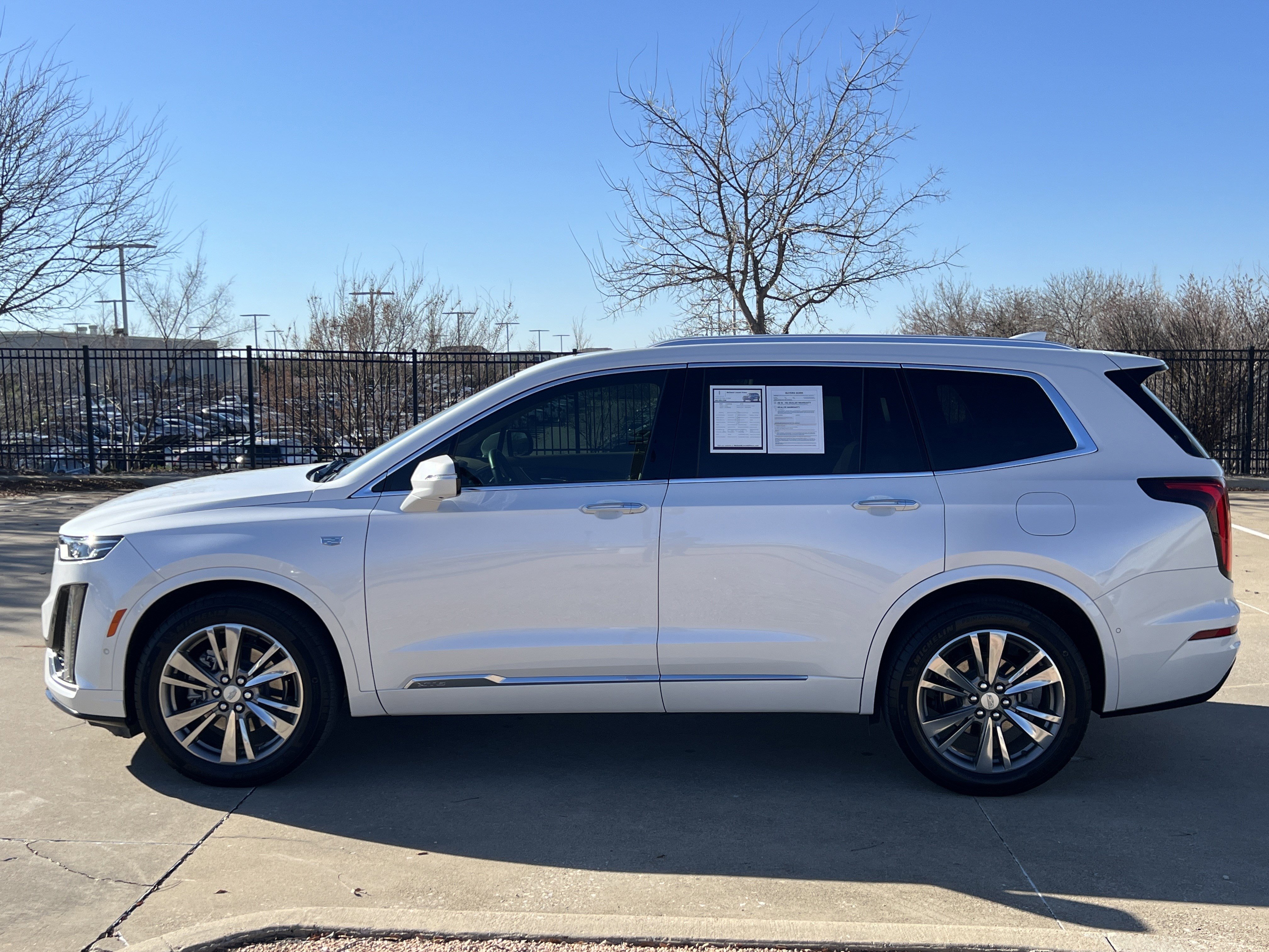 Used 2021 Cadillac XT6 Premium Luxury w/ Platinum Package image 4