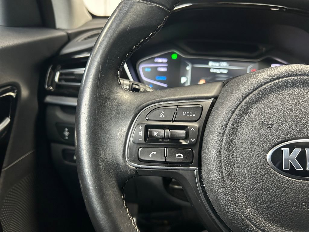 Used 2021 Kia Niro Touring image 17