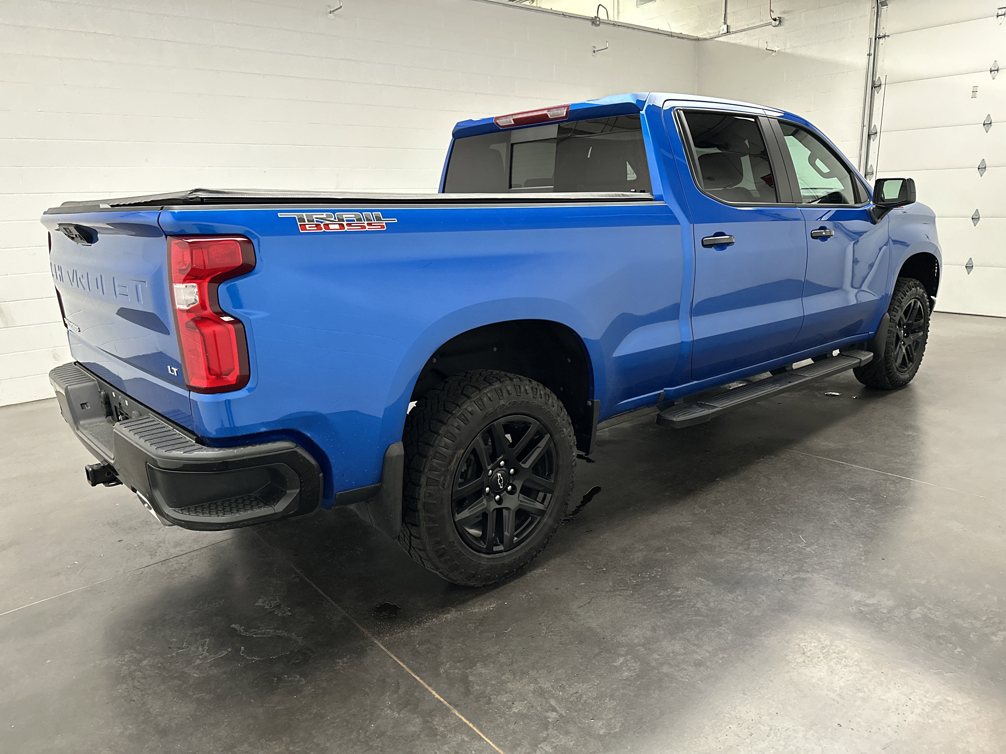 Used 2024 Chevrolet Silverado 1500 LT Trail Boss w/ Convenience Package II image 10