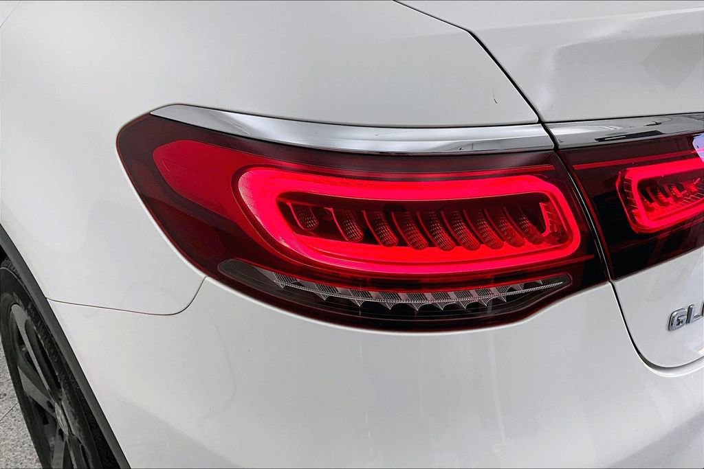 Used 2023 Mercedes-Benz GLC 300 4MATIC Coupe image 41