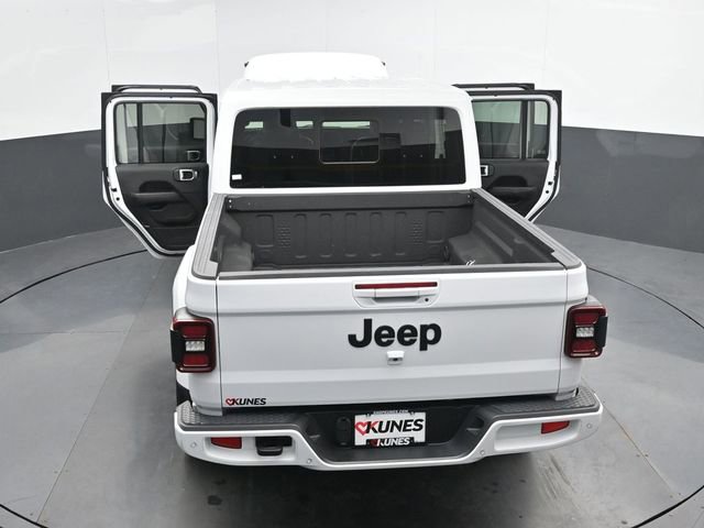 Certified 2023 Jeep Gladiator Overland image 64