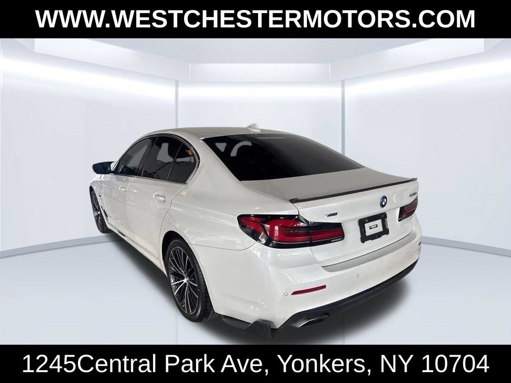 Used 2022 BMW 530e xDrive w/ Premium Package AWD/4WD image 7
