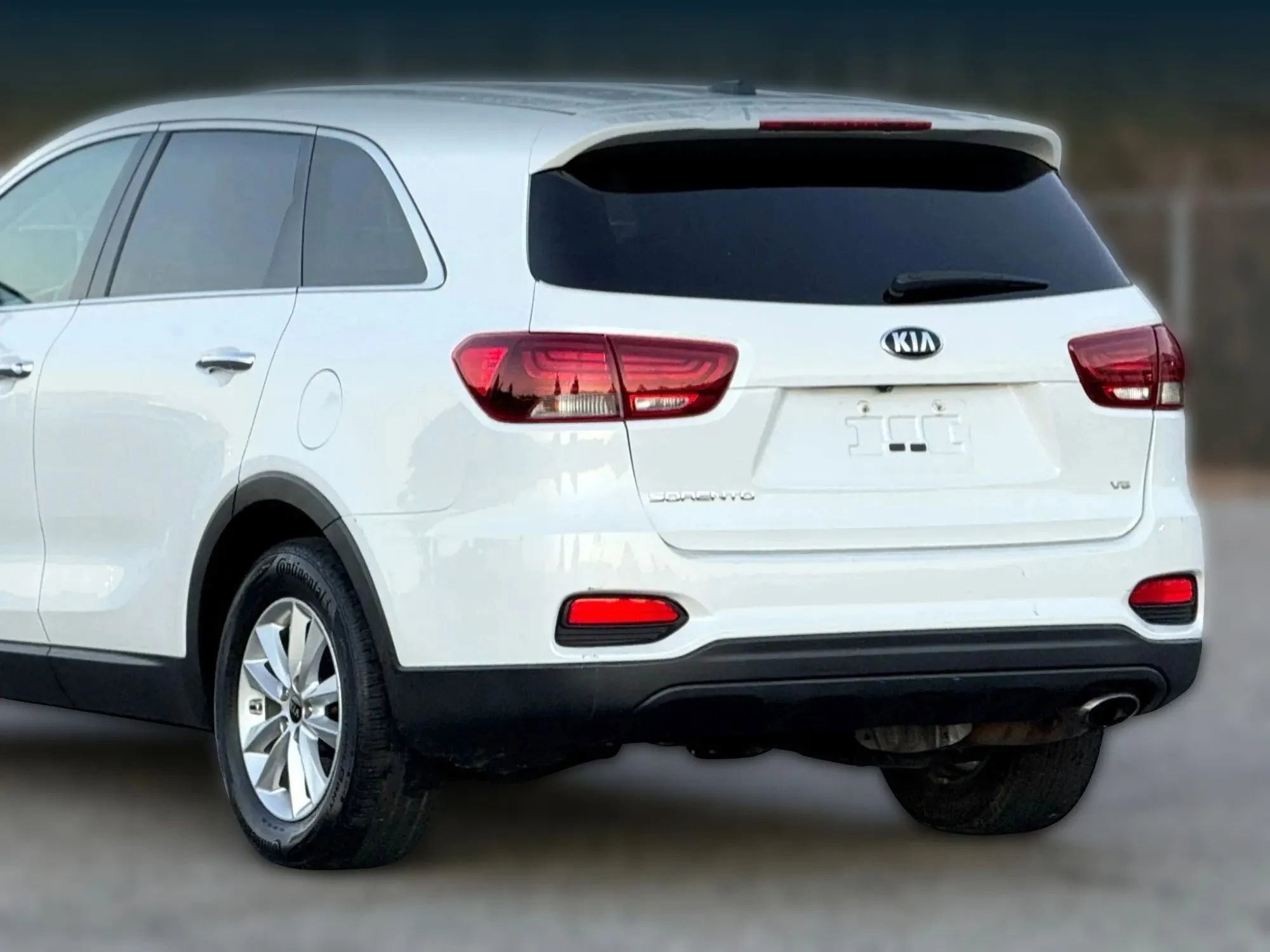 Used 2019 Kia Sorento LX image 12