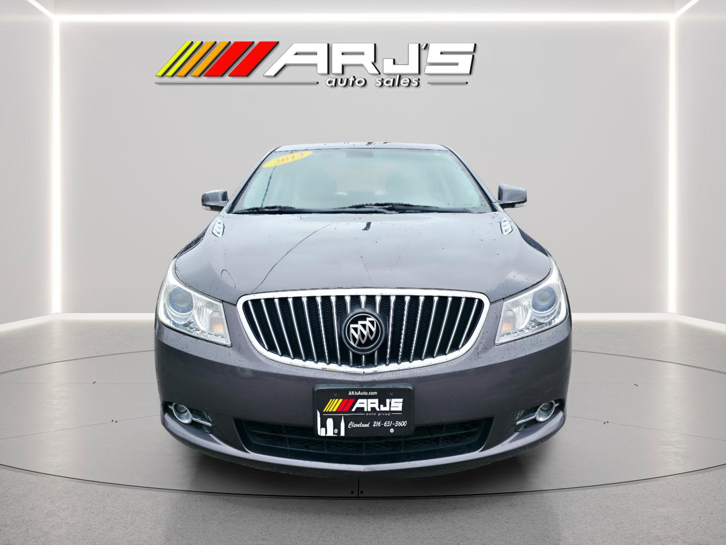 Used 2013 Buick LaCrosse Leather w/ Driver Confidence Package FWD image 2