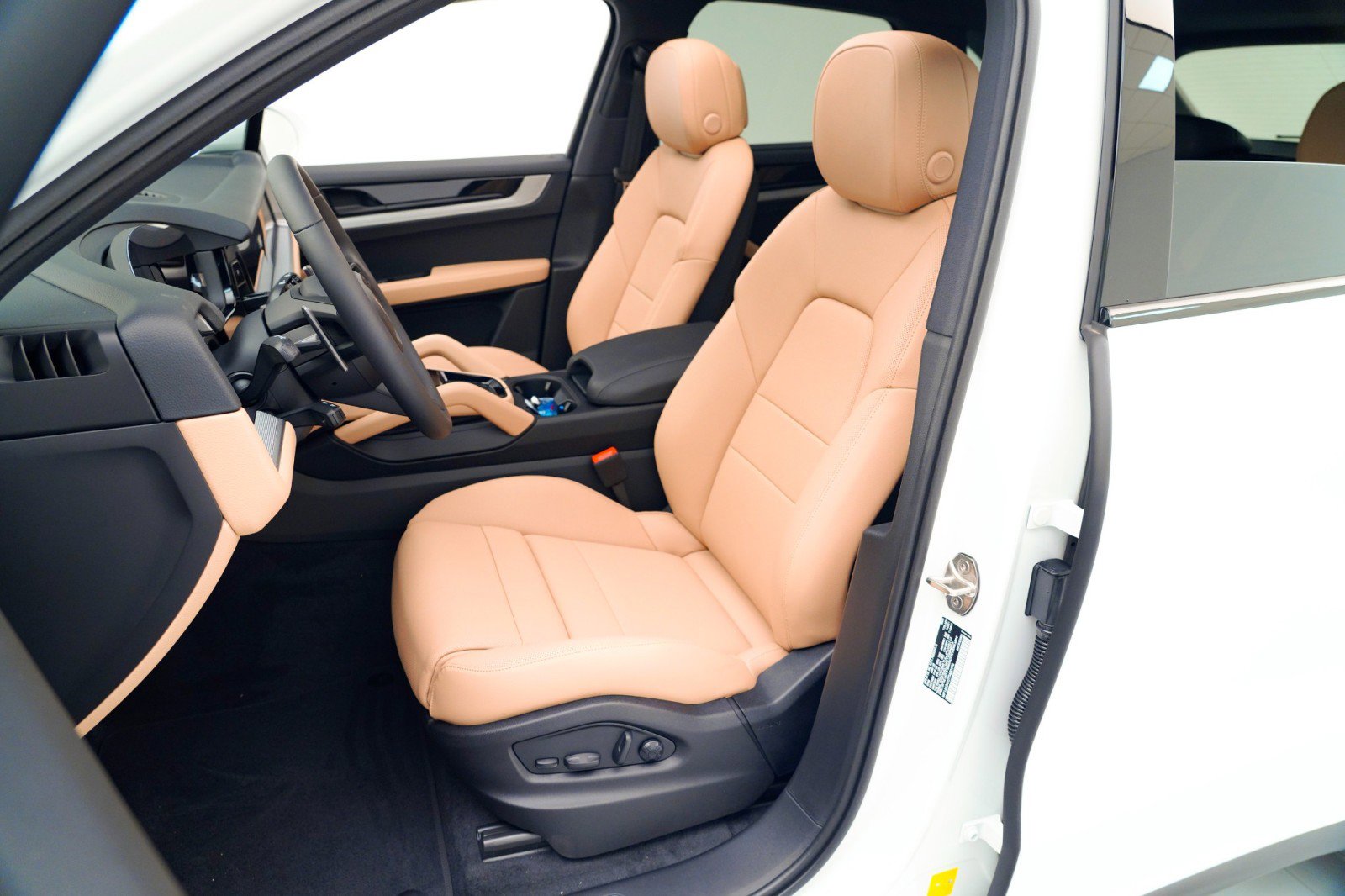 New 2026 Porsche Cayenne image 5