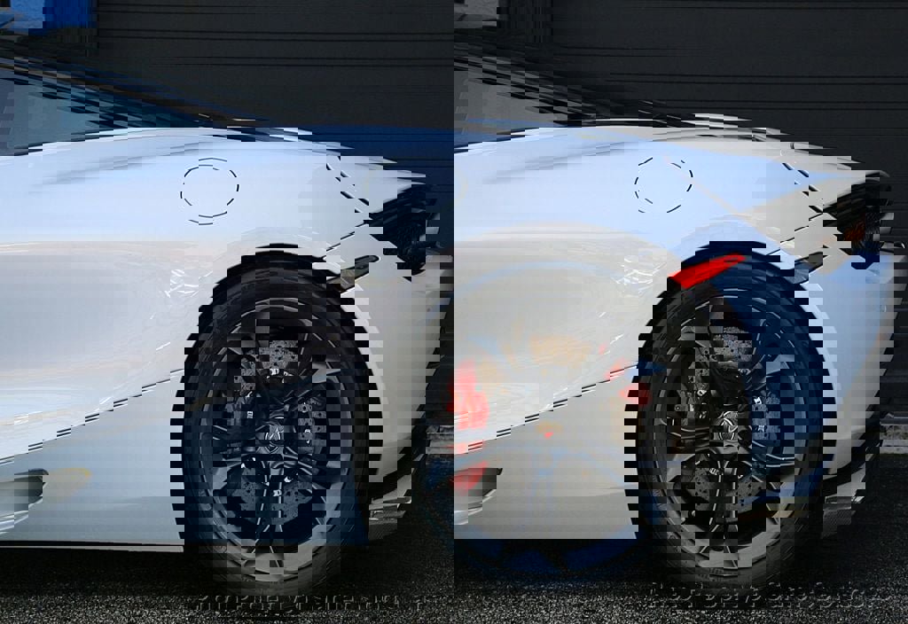 Used 2018 McLaren 720S Luxury RWD image 21