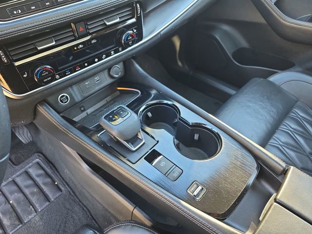 Used 2021 Nissan Rogue Platinum image 28