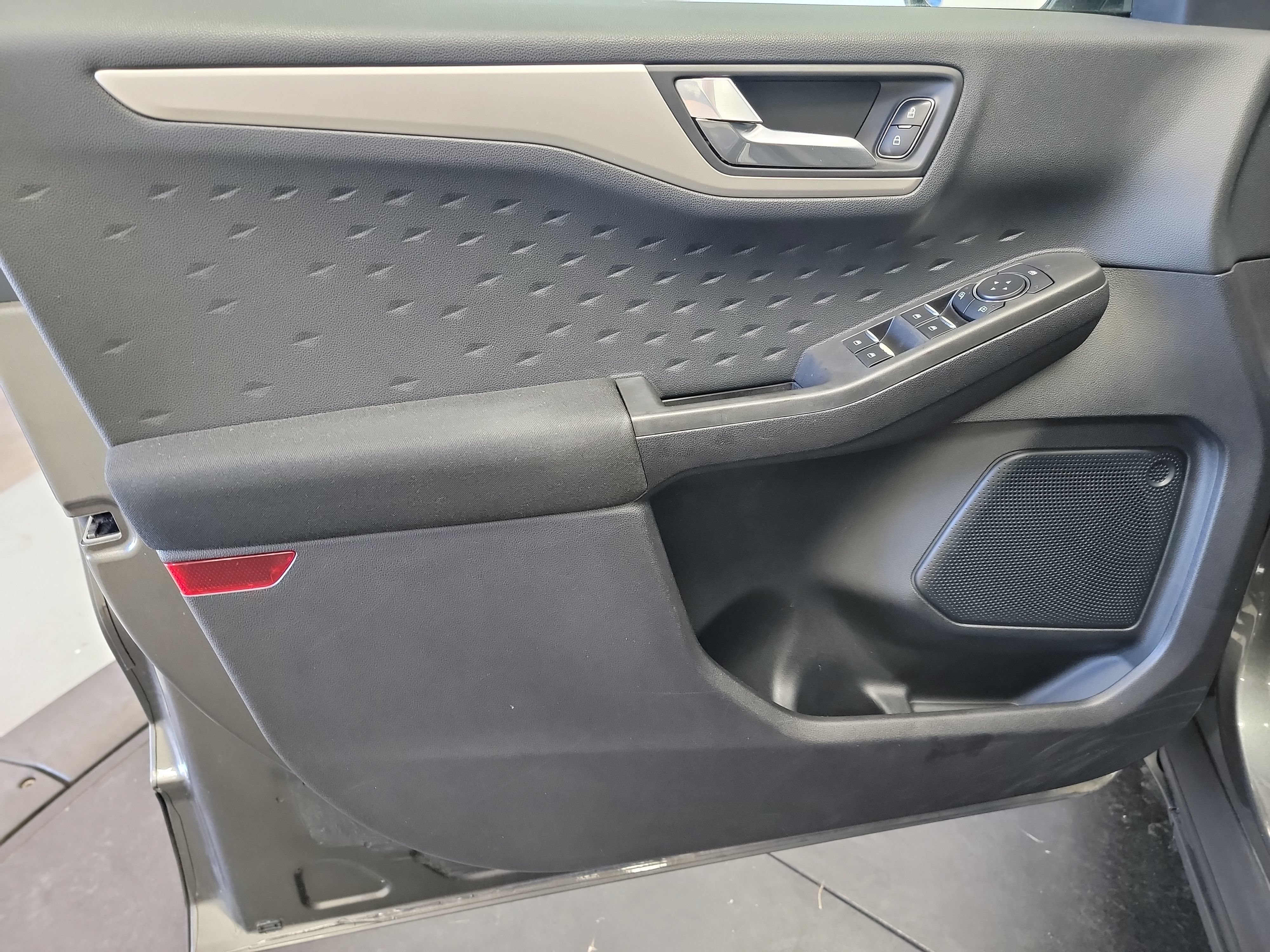 Used 2020 Ford Escape SE AWD/4WD image 13