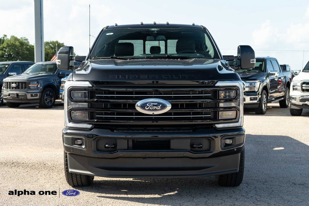 Used 2025 Ford F250 Platinum image 2