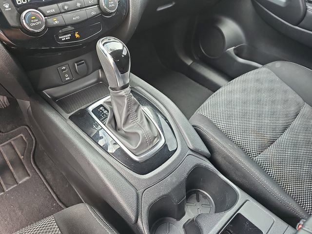 Used 2017 Nissan Rogue Sport SV image 27