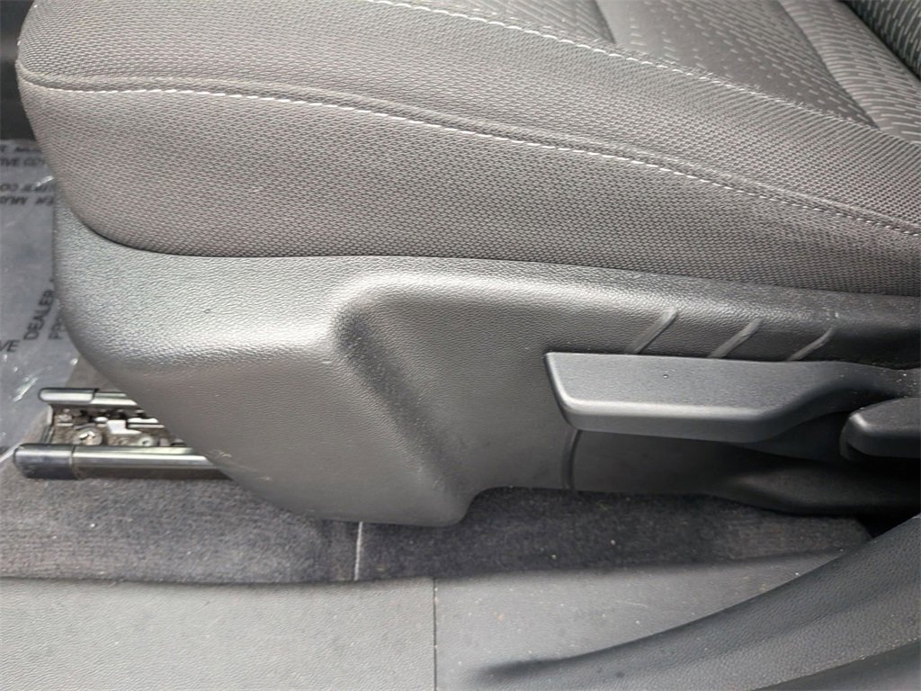 Used 2025 Chevrolet Equinox LT image 14