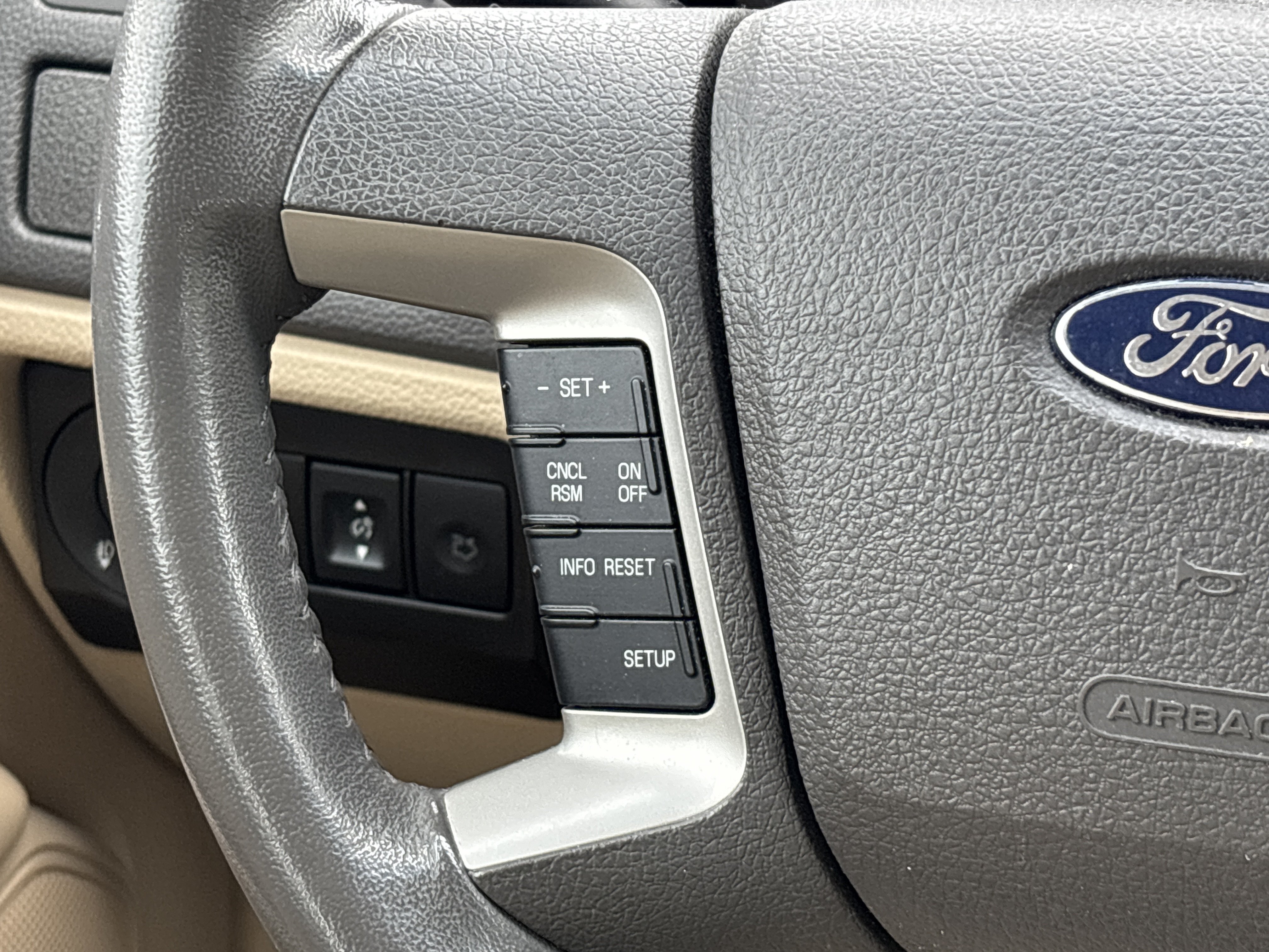 Used 2012 Ford Fusion SEL FWD image 4