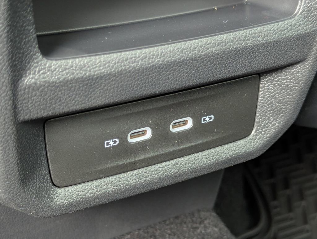 New 2026 Volkswagen Taos SE AWD/4WD image 24