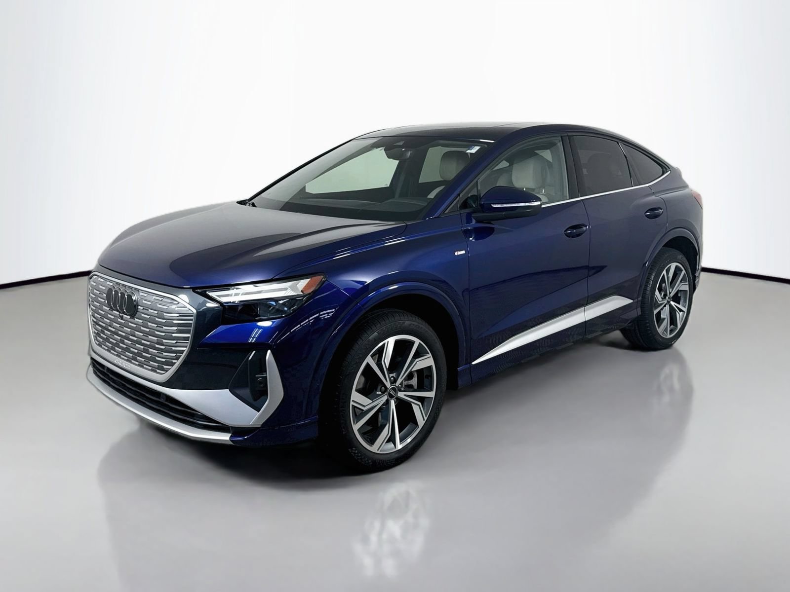 Certified 2023 Audi Q4 e-tron Premium Plus w/ Premium Plus AWD/4WD image 1