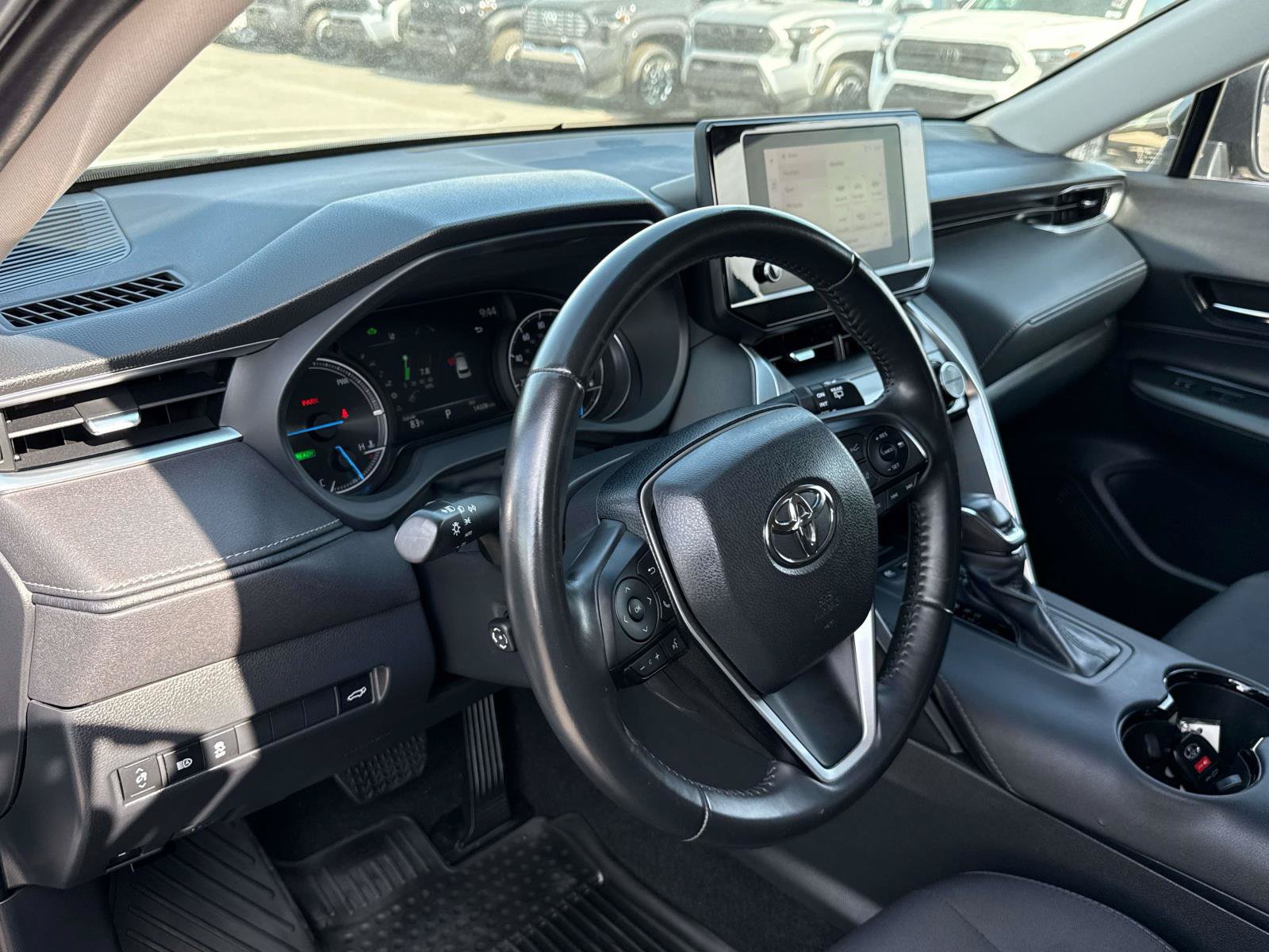 Used 2024 Toyota Venza LE AWD/4WD image 10