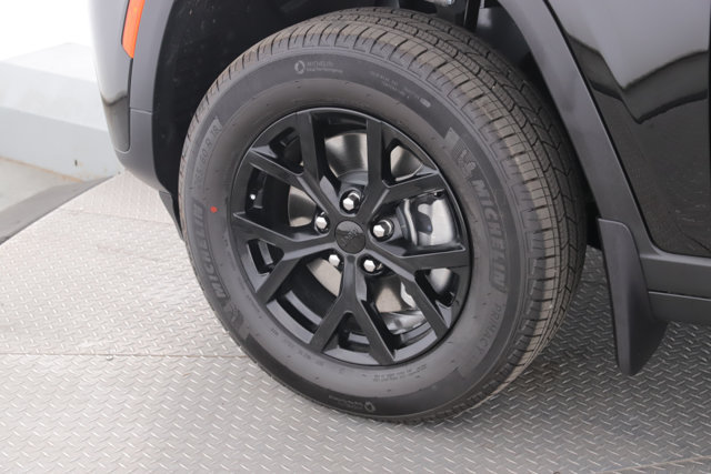Used 2026 Jeep Grand Cherokee L 4WD image 13