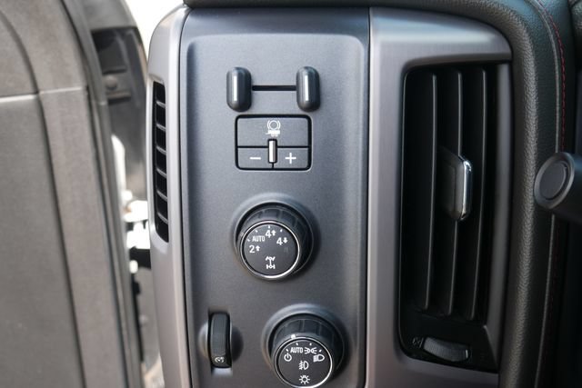 Used 2016 GMC Sierra 1500 SLT w/ All-Terrain Package AWD/4WD image 17