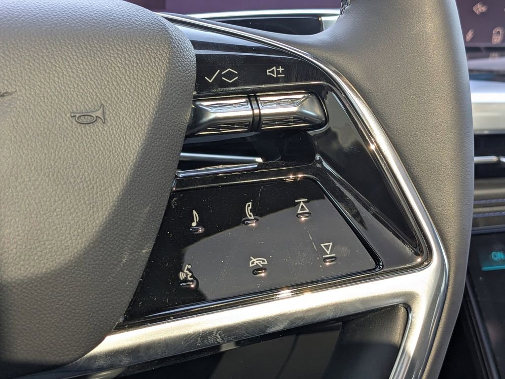 New 2025 Cadillac Escalade IQ Sport 1 w/ LPO, ONYX Package image 32