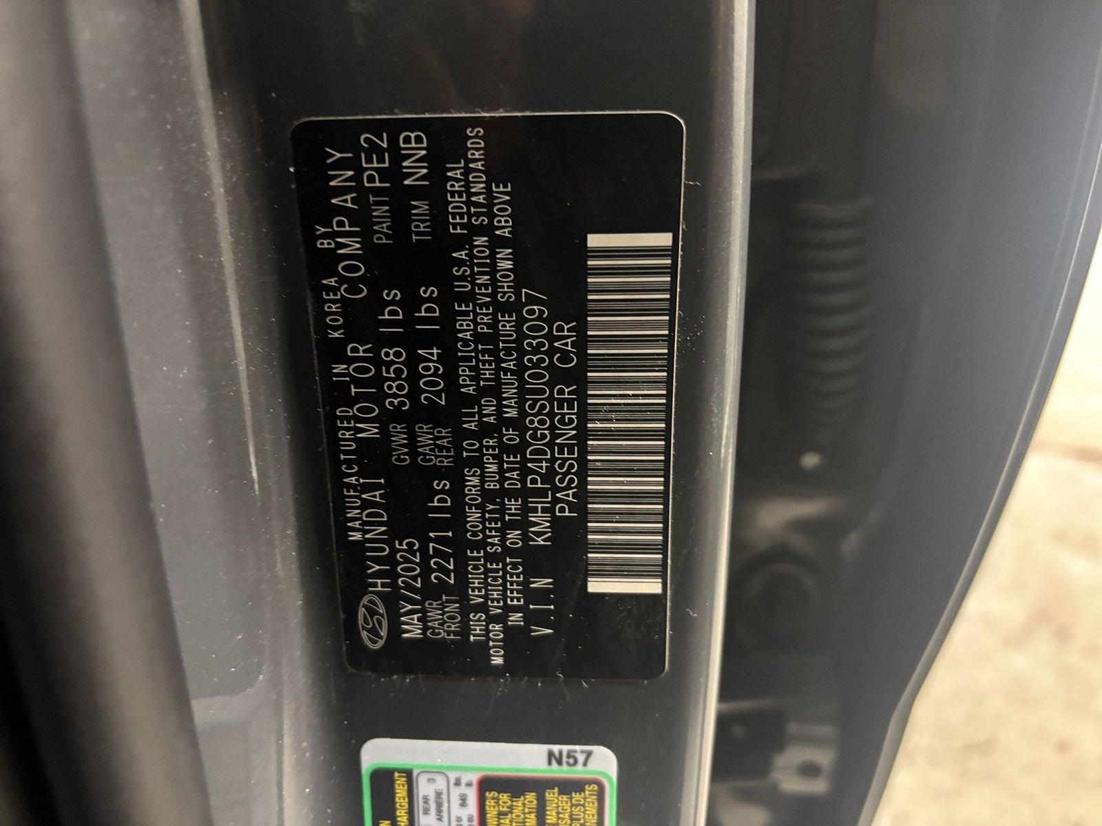 Used 2025 Hyundai Elantra Limited image 31