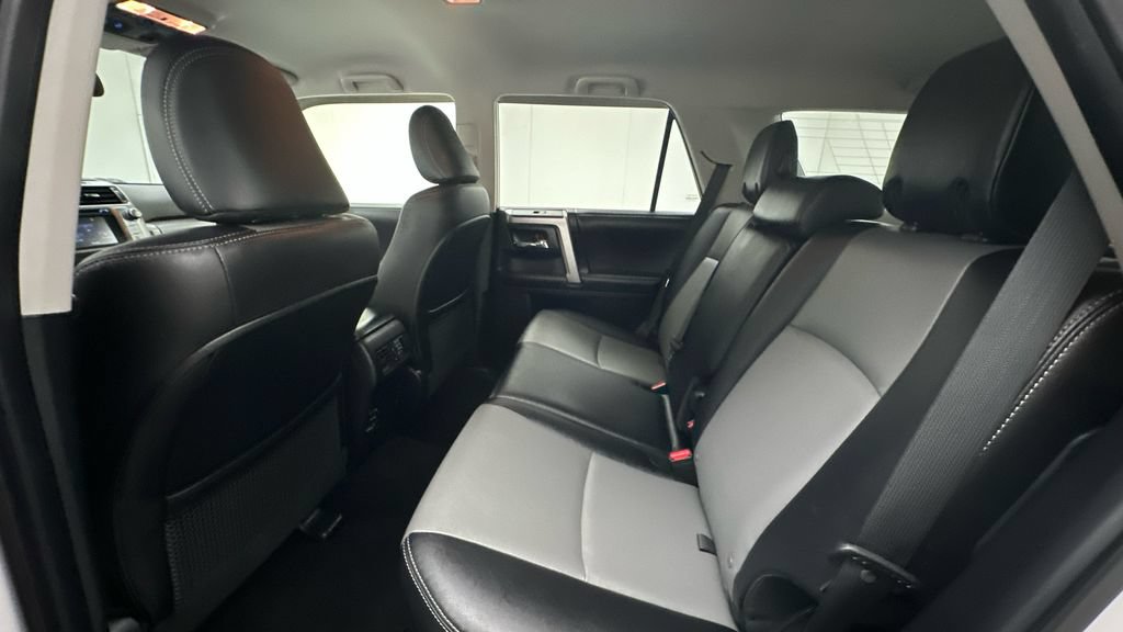 Used 2018 Toyota 4Runner SR5 Premium AWD/4WD image 10