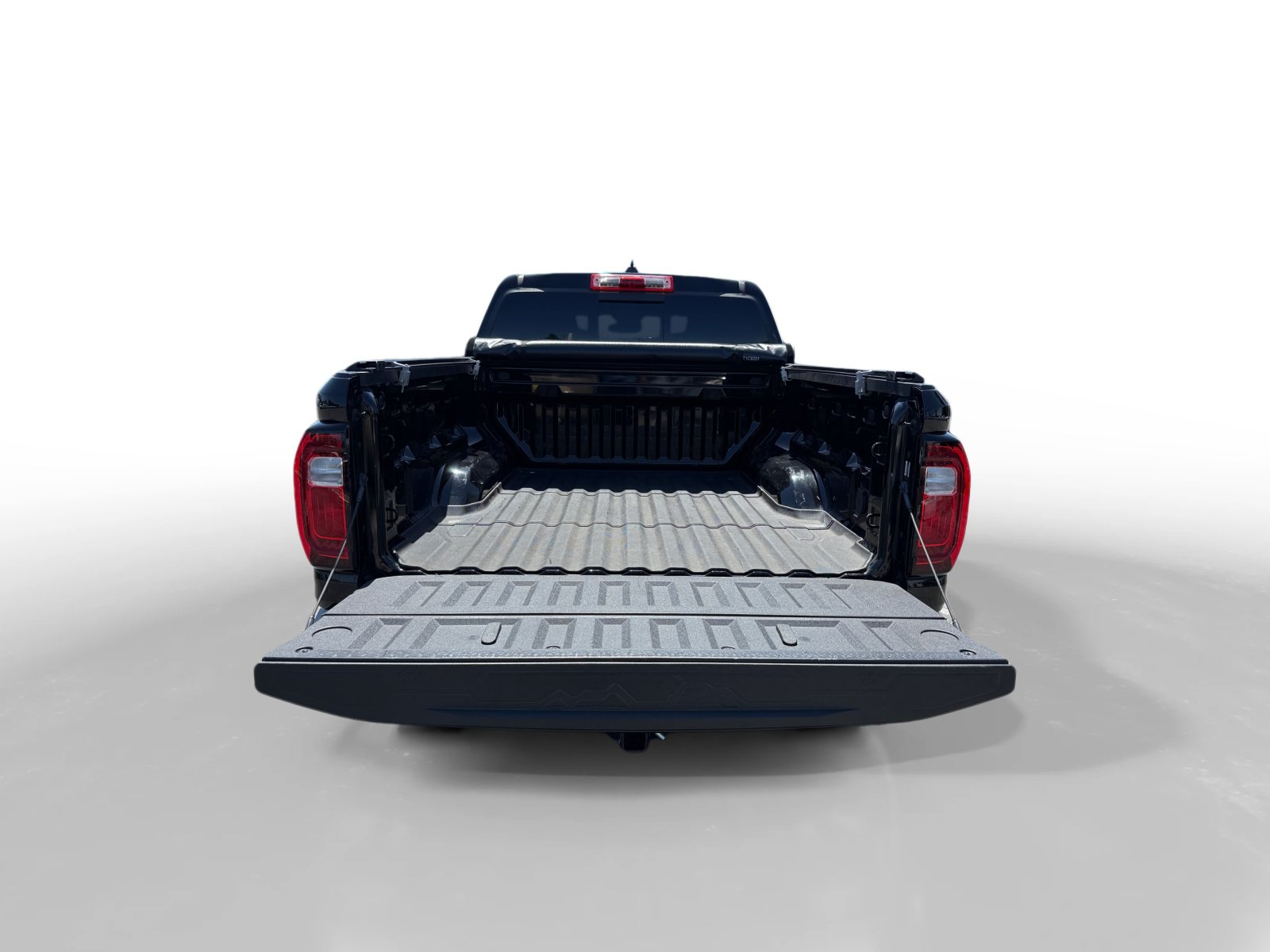 Used 2023 GMC Canyon Elevation w/ Elevation Premium Package AWD/4WD image 17