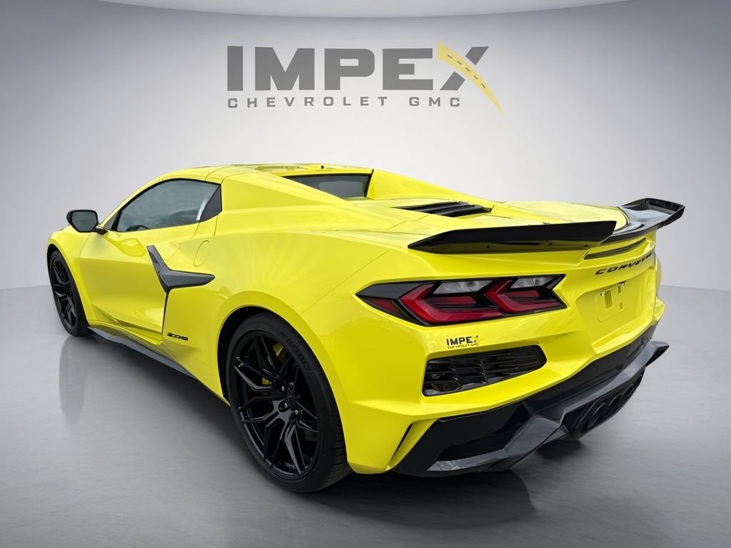 Used 2024 Chevrolet Corvette Z06 w/ Stealth Interior Trim Package RWD image 3